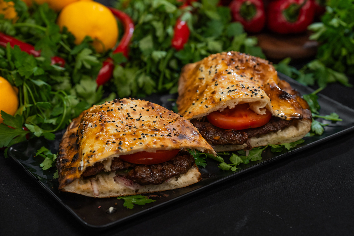 Ekmek Arası Izgara Köfte
